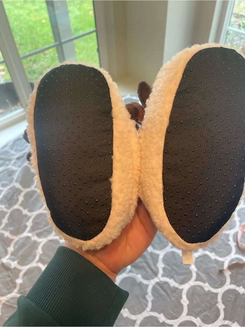 Baby Reindeer Fluffy Slippers S/m Fits Like 18 Months Christmas Holiday Winter